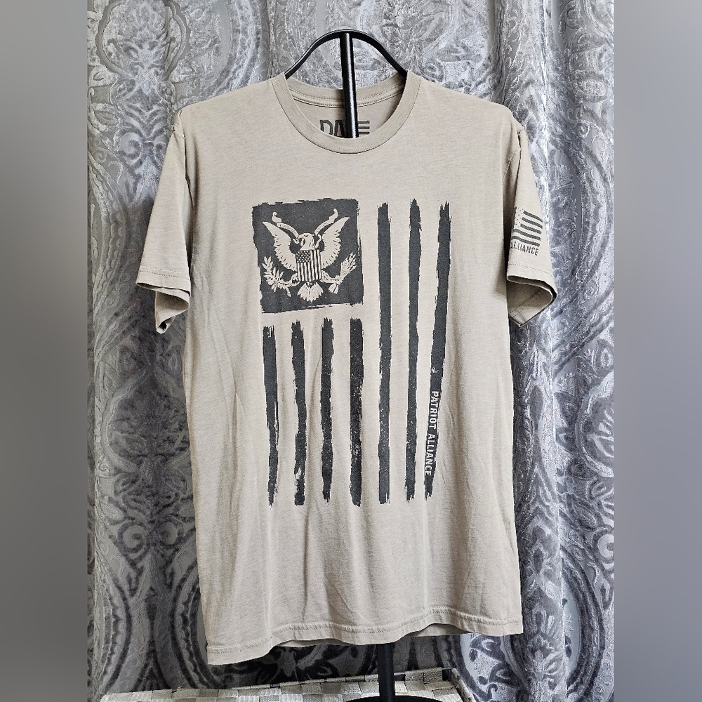 Eagle Tee - Tan